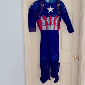 Boys Captain America Halloween Costume - Medium